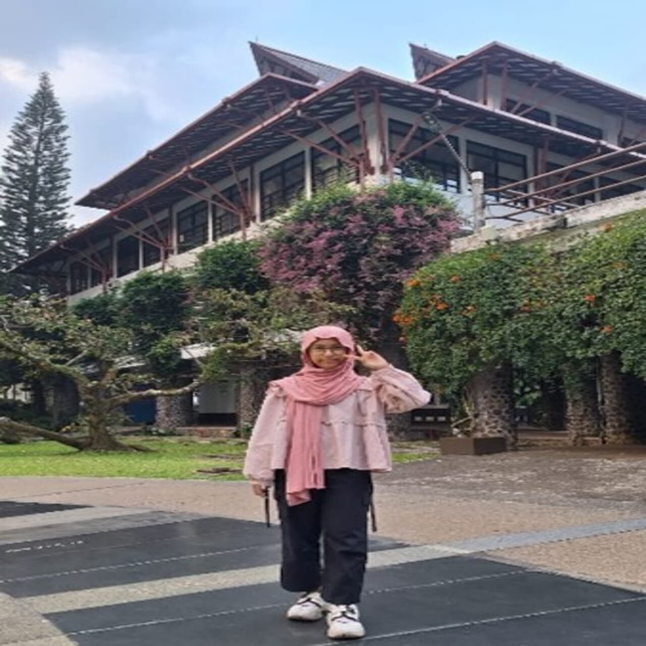 Luna's photo
